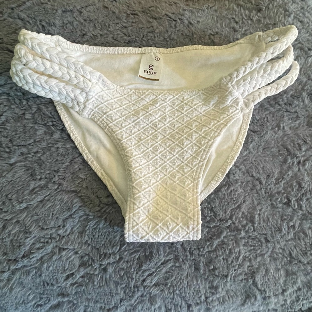 Guria white bikini bottoms S